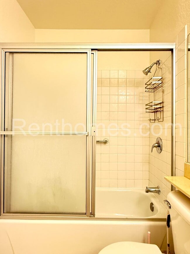 Building Photo - 9937 Dauntless St