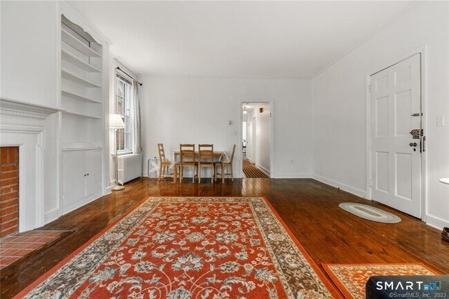 Building Photo - 239 Bradley St