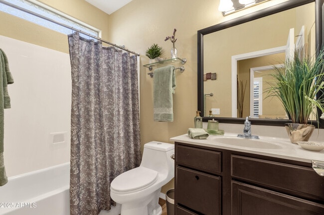 Building Photo - 4718 E Jude Ct