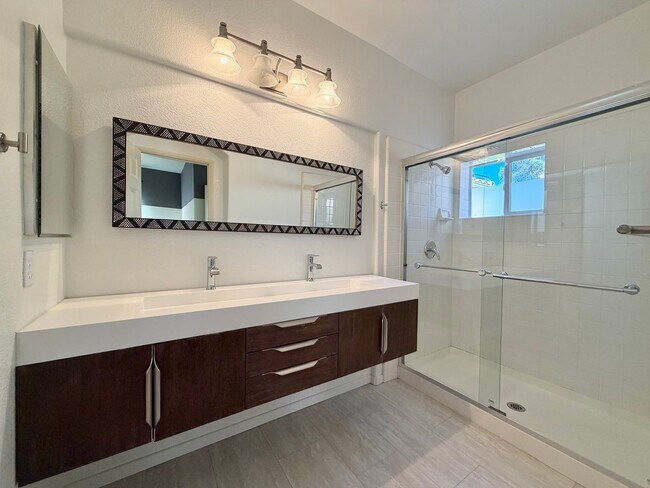 Building Photo - Beautiful Home in the Aspire Encore Community of Scripps Ranch