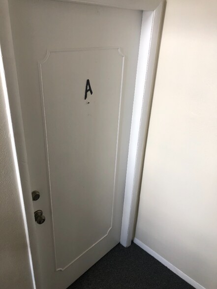 Building Photo - 1026 17th Ave