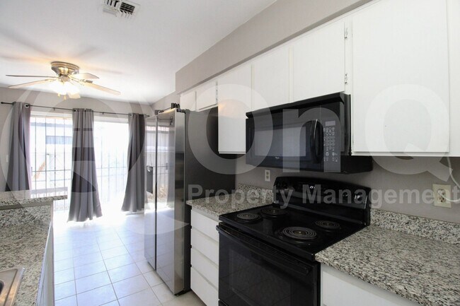 Primary Photo - 9021 W Elm St