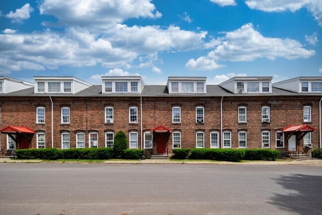 Building Photo - 50-62 East Street - 3A