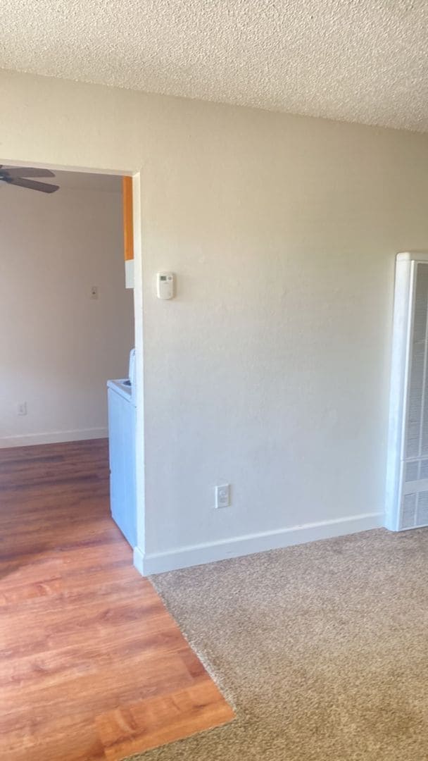 Building Photo - Oakdale Apartment