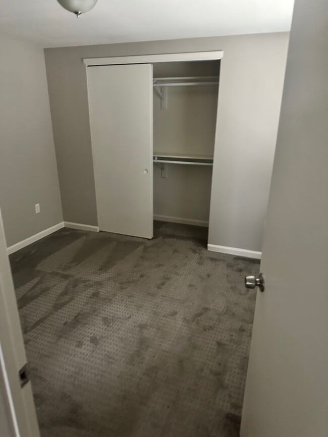 Building Photo - Now Taking Applications!