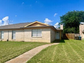 Building Photo - 4325 Segura Ct S