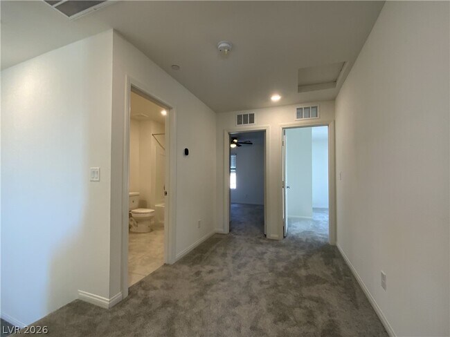 Building Photo - 3240 Avernus Ave
