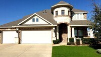 Building Photo - 1202 Killian Dr