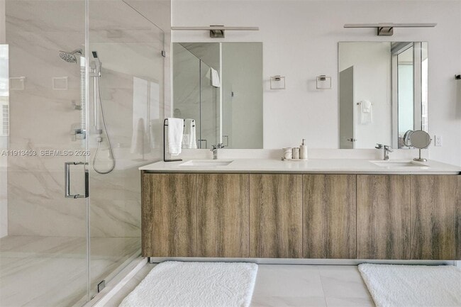 Building Photo - 17550 Collins Ave