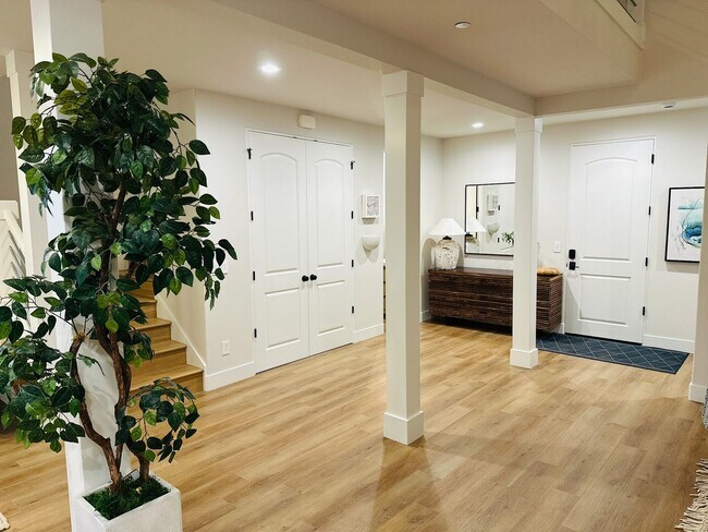 Building Photo - Gorgeous Custom Camas Home