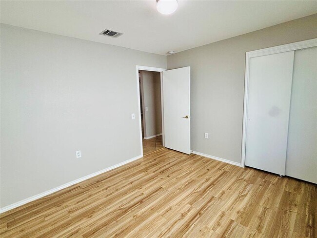 Building Photo - 7424 Cayenne Ln