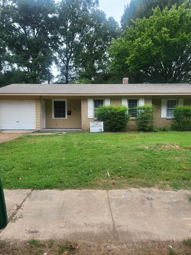 Primary Photo - 1769 Capri Rd