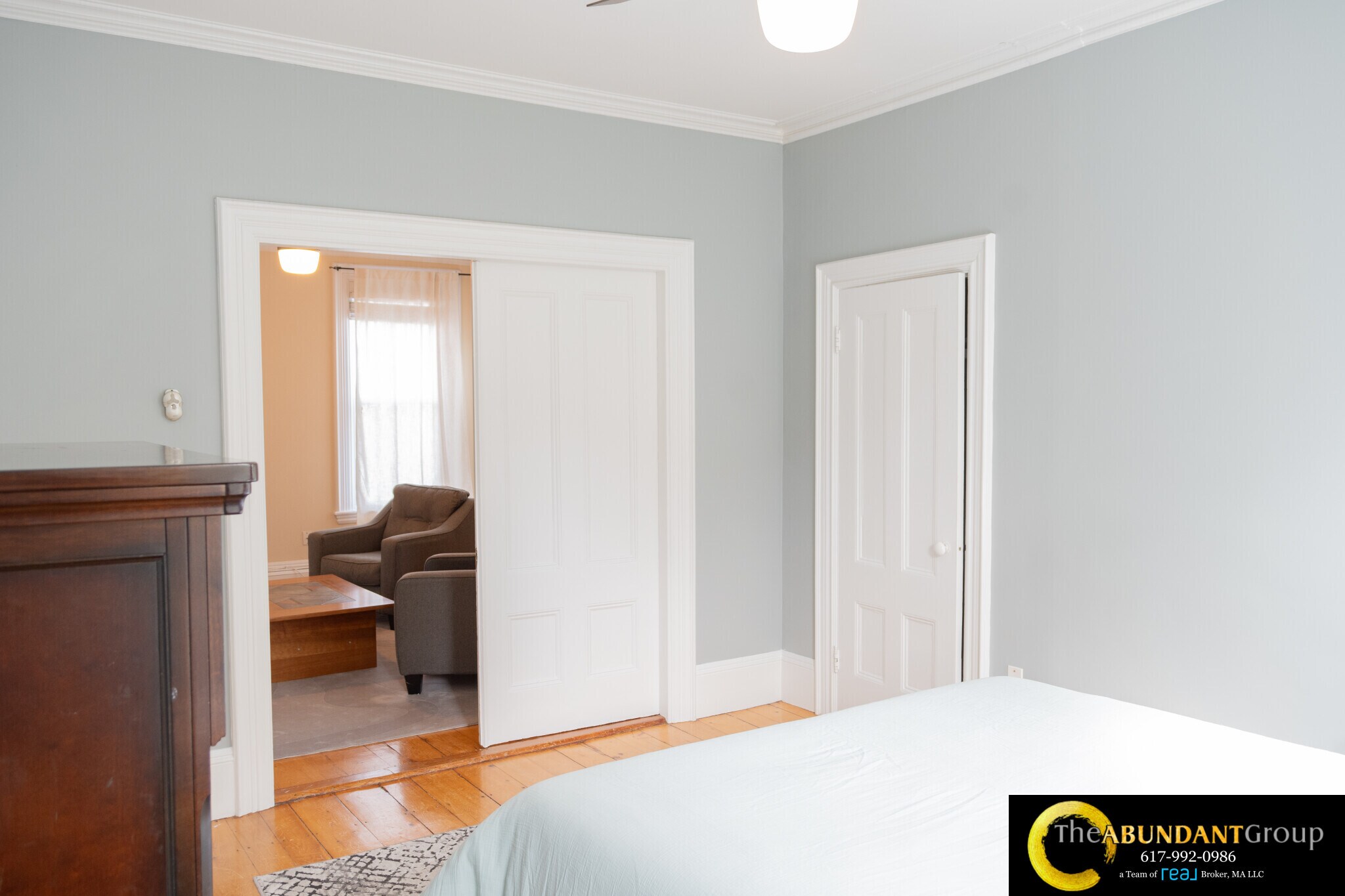 Building Photo - 133 Otis St