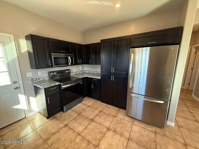 Building Photo - 2770 N Washington Ave