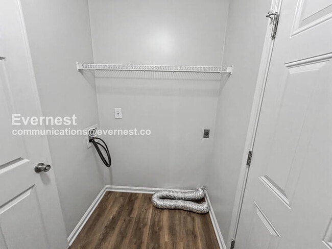 Building Photo - 505 Chestnut Ln