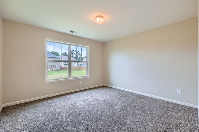 Building Photo - 1071 Mcduffie Cir