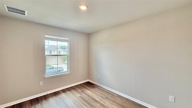 Building Photo - 521 Otto Ave