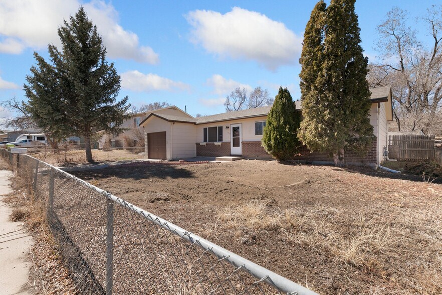 Building Photo - 1512 Willshire Dr