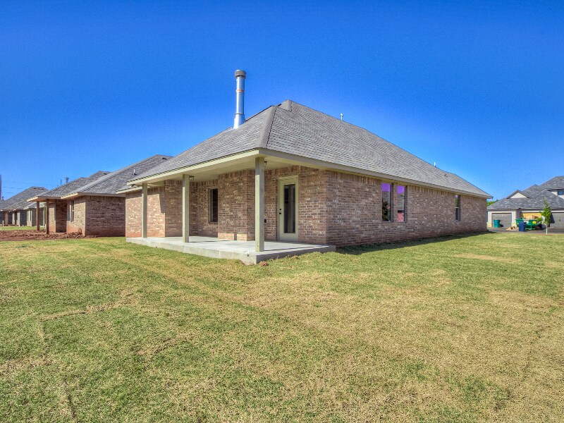 Building Photo - 16716 Doyle Dr