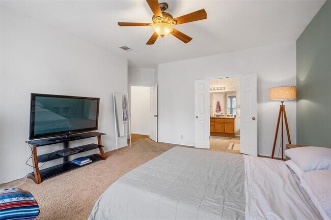 Building Photo - 16853 Tortoise St