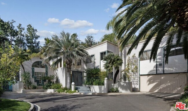 Primary Photo - 9213 Warbler Way