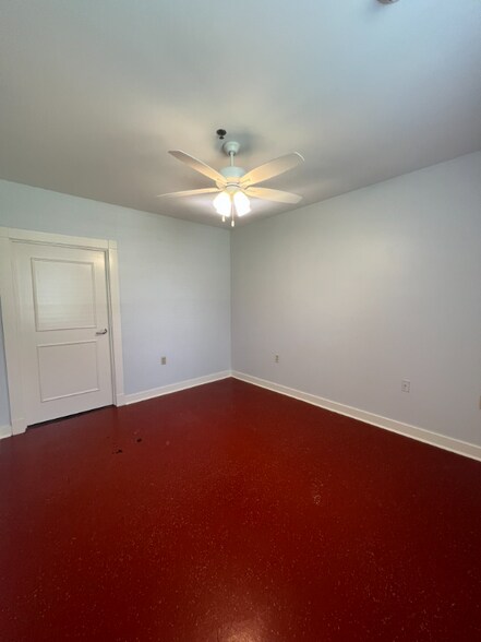 Building Photo - 715 Sherman St