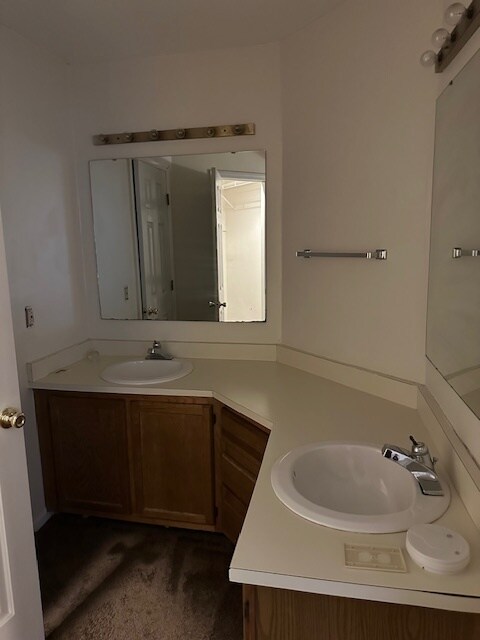 Building Photo - 5612 Bimini Pl