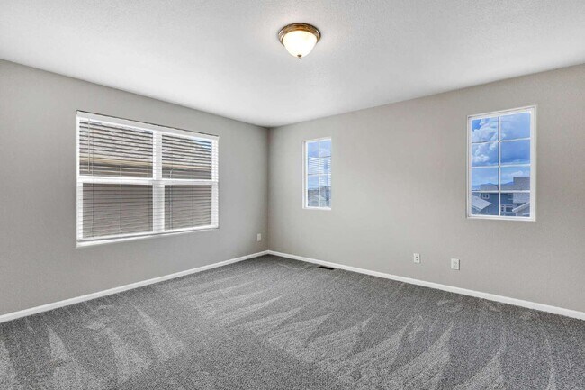 Building Photo - 7585 Alpine Daisy Dr