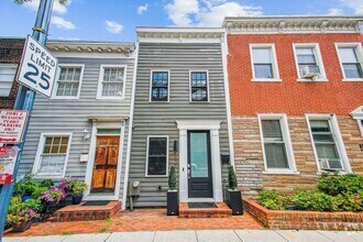 Building Photo - 2 BED PLUS DEN!!! * Fully Furnished and Fa...