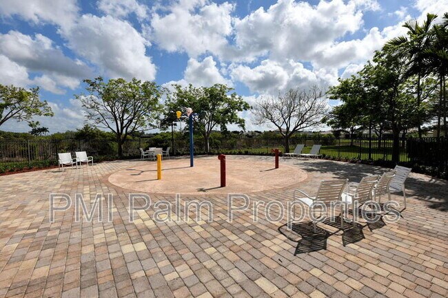 Building Photo - 3001 Strada Court