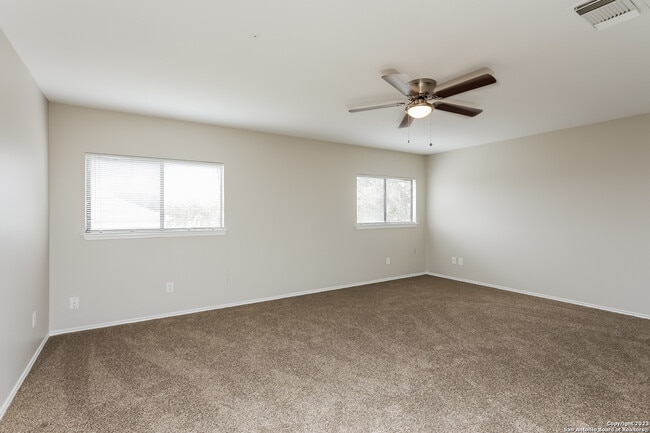 Building Photo - 4623 Everstone Creek