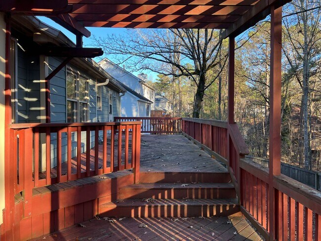 Building Photo - River North Country Club