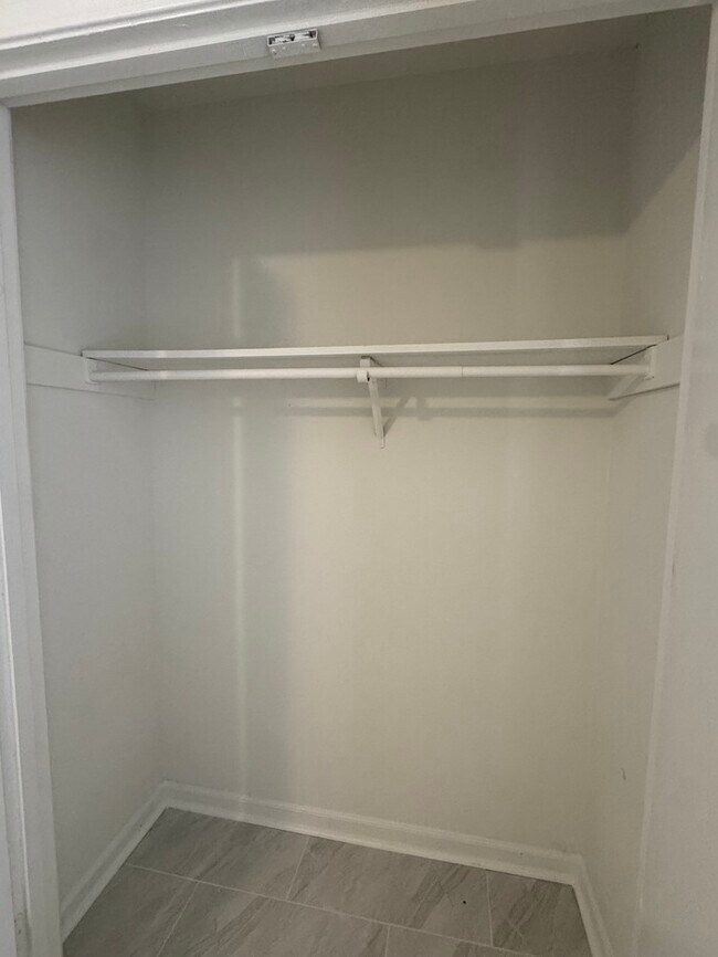 Building Photo - 7929 Steven Franklin Dr