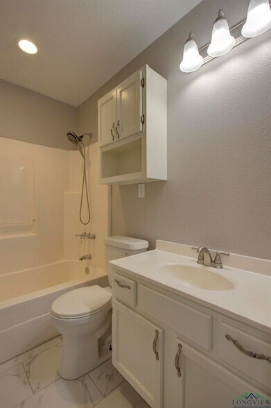 Building Photo - 720 Tennessee Acres Dr