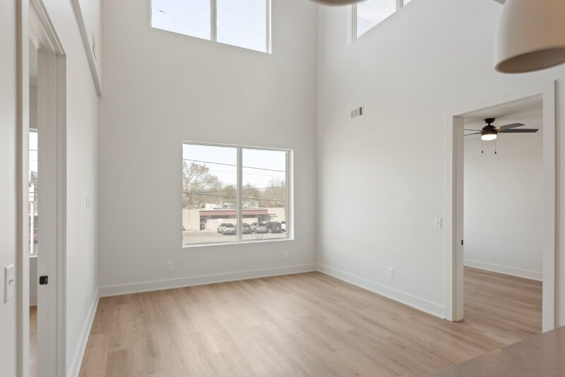 Building Photo - 1090 Haysboro Ave