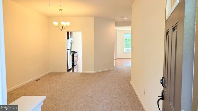 Building Photo - 1309 Madison Ln
