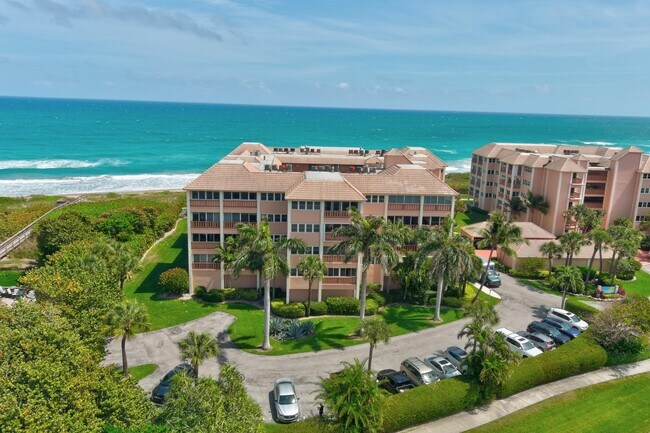 Building Photo - 1555 NE Ocean Blvd