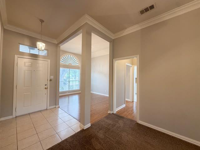 Building Photo - 310 Iroquois Ln