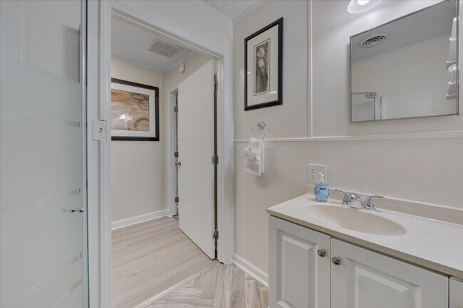 Building Photo - 4217 Neal Rd