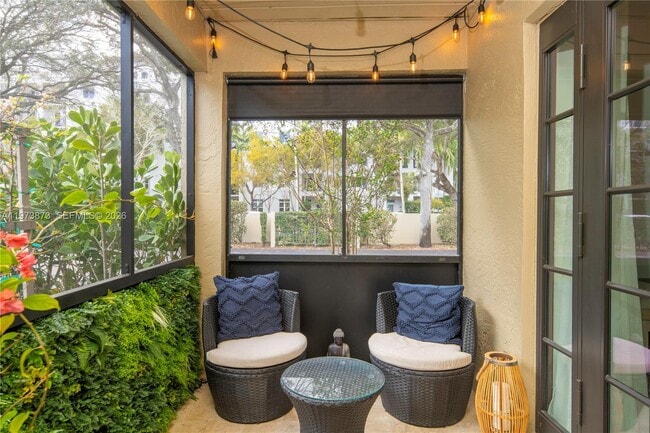 Building Photo - 576 Westree Ln