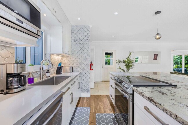 Building Photo - 11121 Griffing Blvd