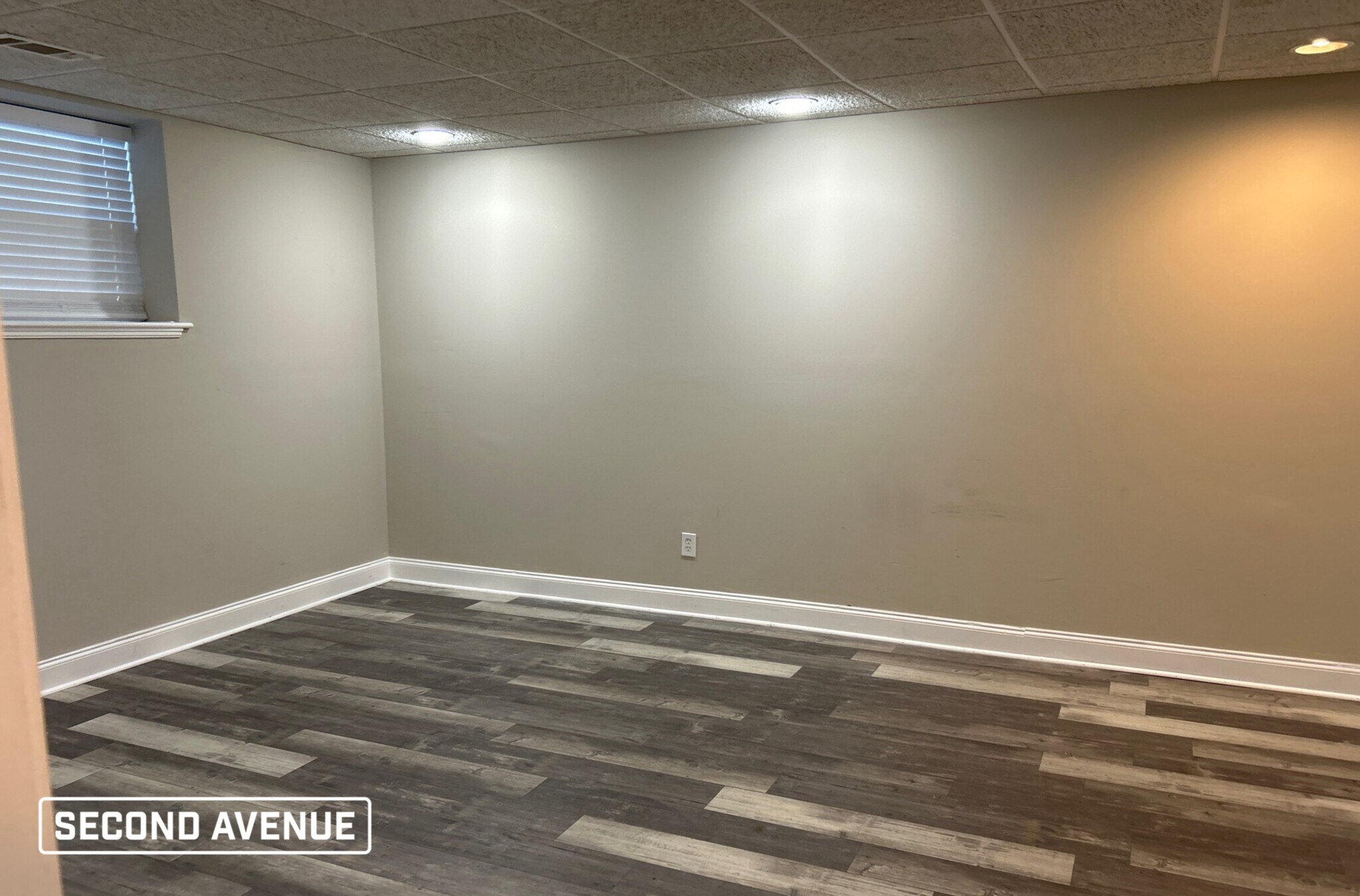 Building Photo - 6410 Hillview Ln
