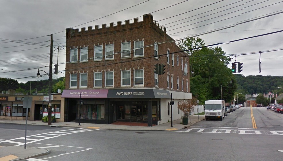 Building Photo - 465 Bedford Rd