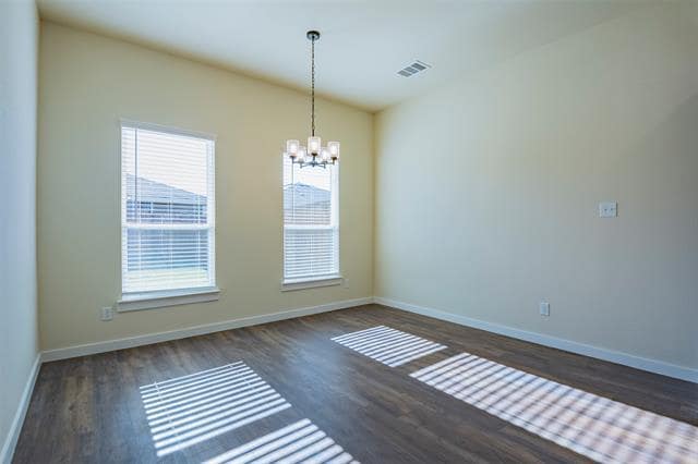 Building Photo - 708 Blackland dr