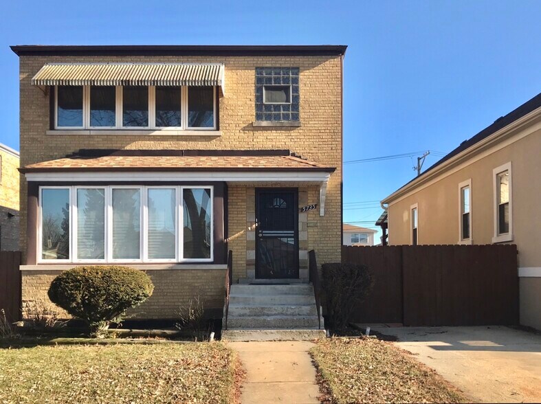 Primary Photo - 5735 S Meade Ave