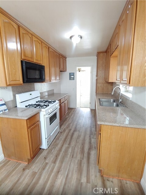 Building Photo - 712 E Yale St