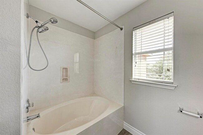 Building Photo - 3413 Bach Dr