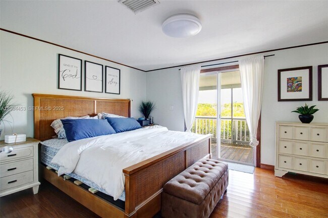 Building Photo - 133 Valois Blvd