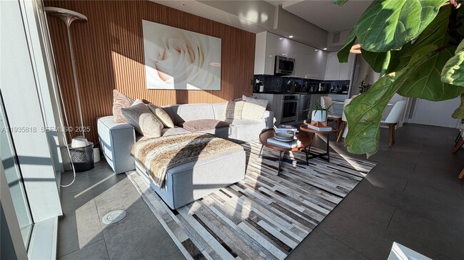 Building Photo - 92 SW 3rd St