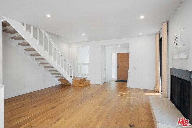 Building Photo - 1007 Euclid St